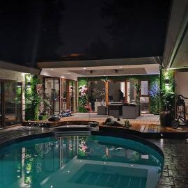 Lux White Rock Pool House Beachfront Resort like، فندق في سوري
