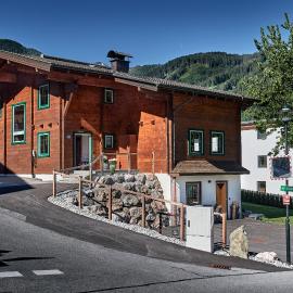 Flachau Lodge: Flachau şehrinde bir otel