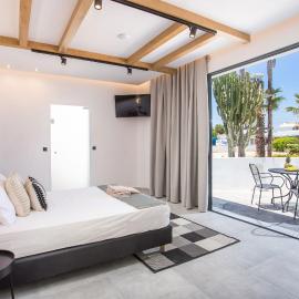 Cactus Suites