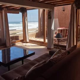 Frikrik maison au bord de mer, hotel Agluban