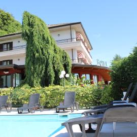 Lo Scoiattolo, hotel sa Massino Visconti