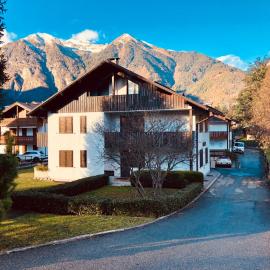 Mansarda alla Pineta, hotell i Giustino