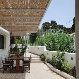 Moscha Studios, hotel in Batsi