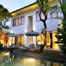 Room & Vespa 1 - Stay Central Seminyak Near Beach