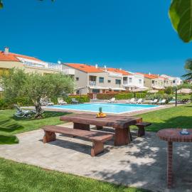Maj Premium Residence