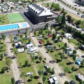 Sabiñanigo Camp & Hotel，沙比納尼哥的飯店