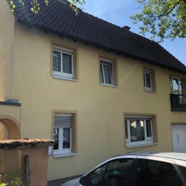 Ferienhaus Gonsbach, מלון במיינץ