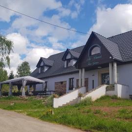 Pokoje Gościnne Art- Dworek