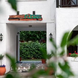 Villa Flegos, hotell i Skala Fourkas