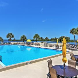 Private Beach Access: Hudson Resort Condo!, hotel u gradu Hadson