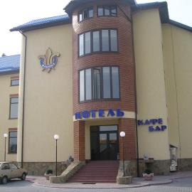 ВІКОНТ, hotel in Chyshky