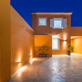 Vardakis house - 5 minutes from the famous Shipwreck Beach by Villa Mana Gers, Hotel in Volimes
