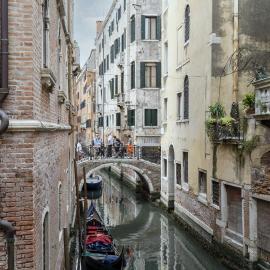 Gondola Luxury - Campo Santi Filippo e Giacomo by Wonderful Italy