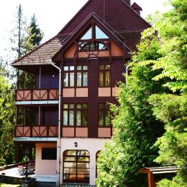 Ezüstfenyő Hotel, hotel di Telkibanya