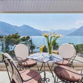 The View - Near the Beach with Stunning Views