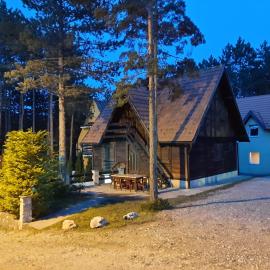 Apartmani MK-Vila MK, hotel in Bajina Bašta