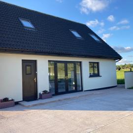 The Grasslands Holiday Home,, hotel in Cork