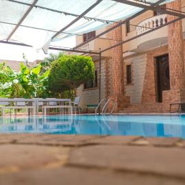 Yellow Family Villa - Private Pool - AC- 5 Min Walk to Beach -