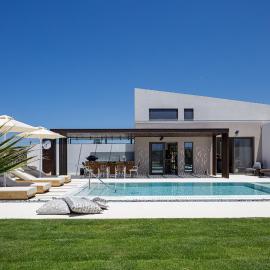 Terrazzo Luxury Villas - Family Beach Escape by etouri