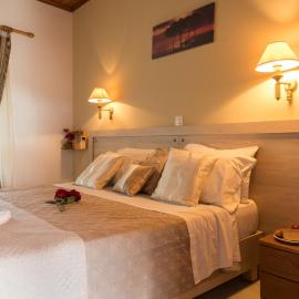 Tasia's Studios, Hotel in Perivolion