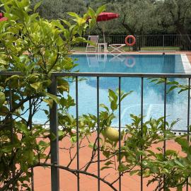 Corteverdemareversilia, hotell i Seravezza