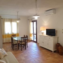 Capo Figari 9, Appartamento spazioso nel centro di Golfo Aranci con terrazza, Wi-Fi, parcheggio gratuito