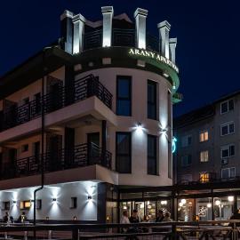Arany Apartman Miskolc、ミシュコルツのホテル
