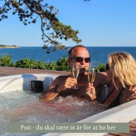 Fredensborg Badehotel, hotel en Rønne