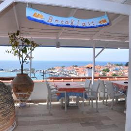 Remezzo Hotel & Studios