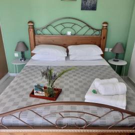 Anastasios Olive Garden Apartments, отель в городе Петалидион