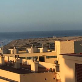 Yumbo Beach Apartment 2 with high speed free internet, hotel in San Bartolomé