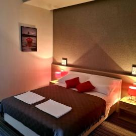 BoNiToS, SOBE-ROOMS, hotel in Slavonski Brod