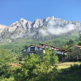 Posada Las Espedillas, hotel v mestu Camaleño
