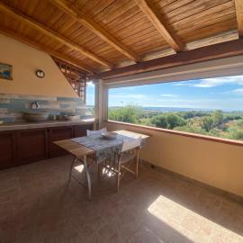 Lu Canaleddu, hotel a Agrustos