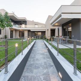 3 DOORS VILLAS, hotel in Iraklitsa