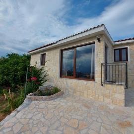 Holiday House Pag, Hotel in Zubovići