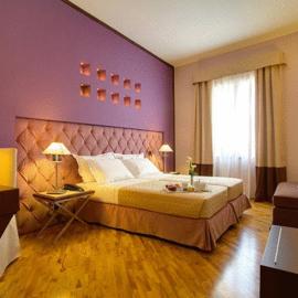 Hotel Messenion, hotelli kohteessa Messina