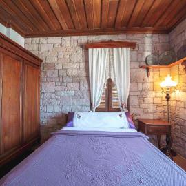 Cunda Tas Konak Otel