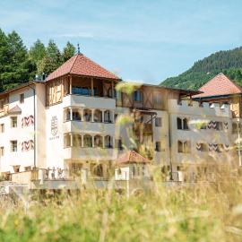 Burg1990, hotel a Ladis