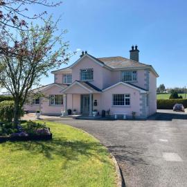 Tir Na Nog B&B, hotel in Cashel