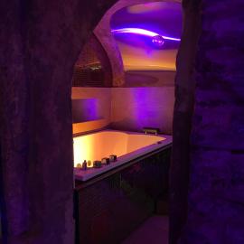 Private Room & Spa avec jacuzzi privatif, hôtel à Lille