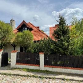 Dom ZAMKOWA 1, hotel in Janowiec