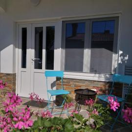 Postaja 33, hotel in Zgornje Škofije