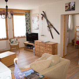 Courchevel 1550 – VERITABLE SKI AUX PIEDS – APPARTEMENT LES TOVETS T2 – 47m2 – 4P、クールシュヴェルのホテル