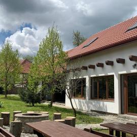 Casa Vatra Sinteului - Cu sala de evenimente de capacitate mare - Se inchiriaza integral, hotel din Socet