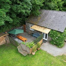 Milkwood Cottage, hotel din Corwen