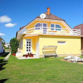 Holiday home in Balatonlelle 40449