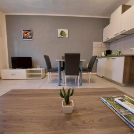 Apartment Ema, hotel in Zadar