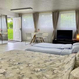Studio in Stadtnähe Zürich mit guter Verkehrsanbindung, hotel v destinácii Adliswil