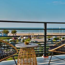Hôtel & Spa FACE À LA MER, hotel di Merville-Franceville-Plage